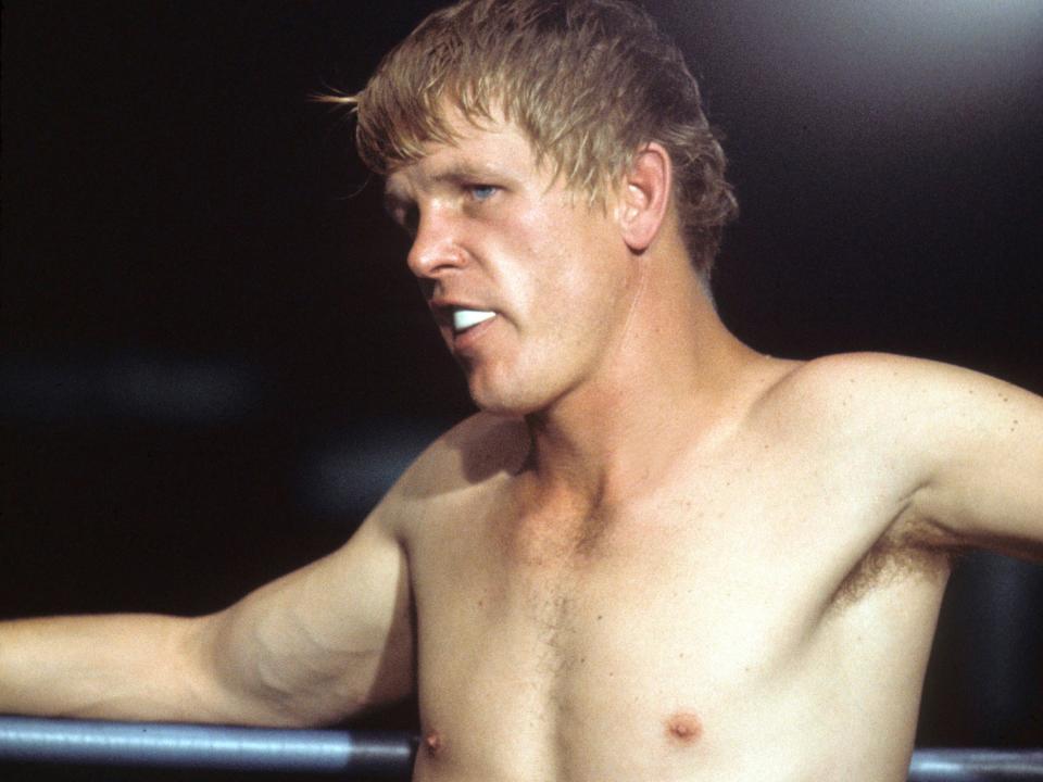 Nick Nolte in a boxing ring