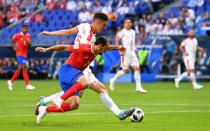 Soccer Football - World Cup - Group E - Costa Rica vs Serbia - Samara Arena, Samara, Russia - June 17, 2018 Costa Rica's Marco Urena in action with Serbia's Nikola Milenkovic REUTERS/Dylan Martinez