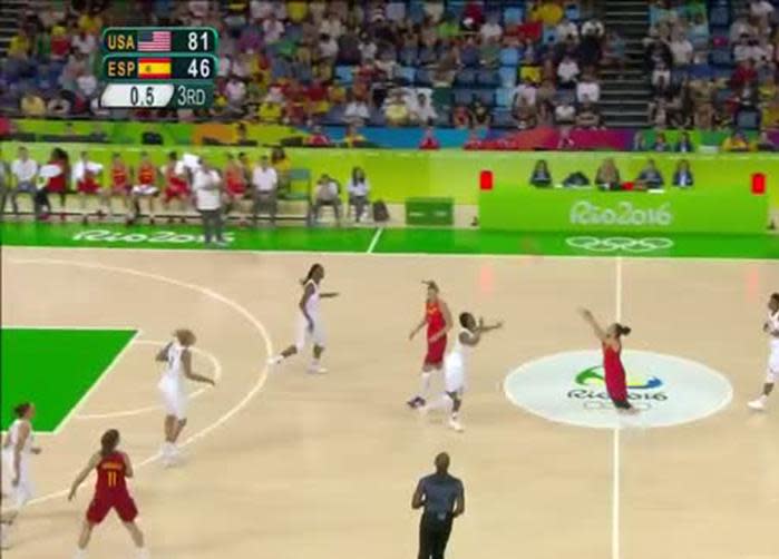 Dominguez drills half-court shot in gold medal game