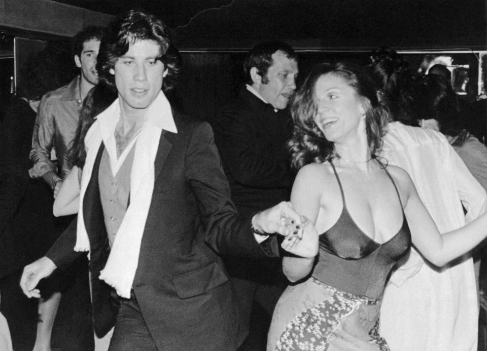 Just 89 Photos of Celebrities Partying in the '70s