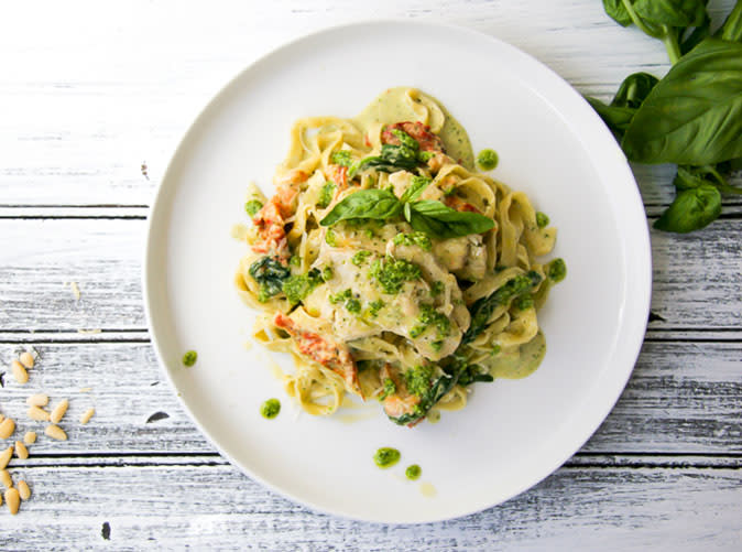 Creamy Pesto Chicken Linguine