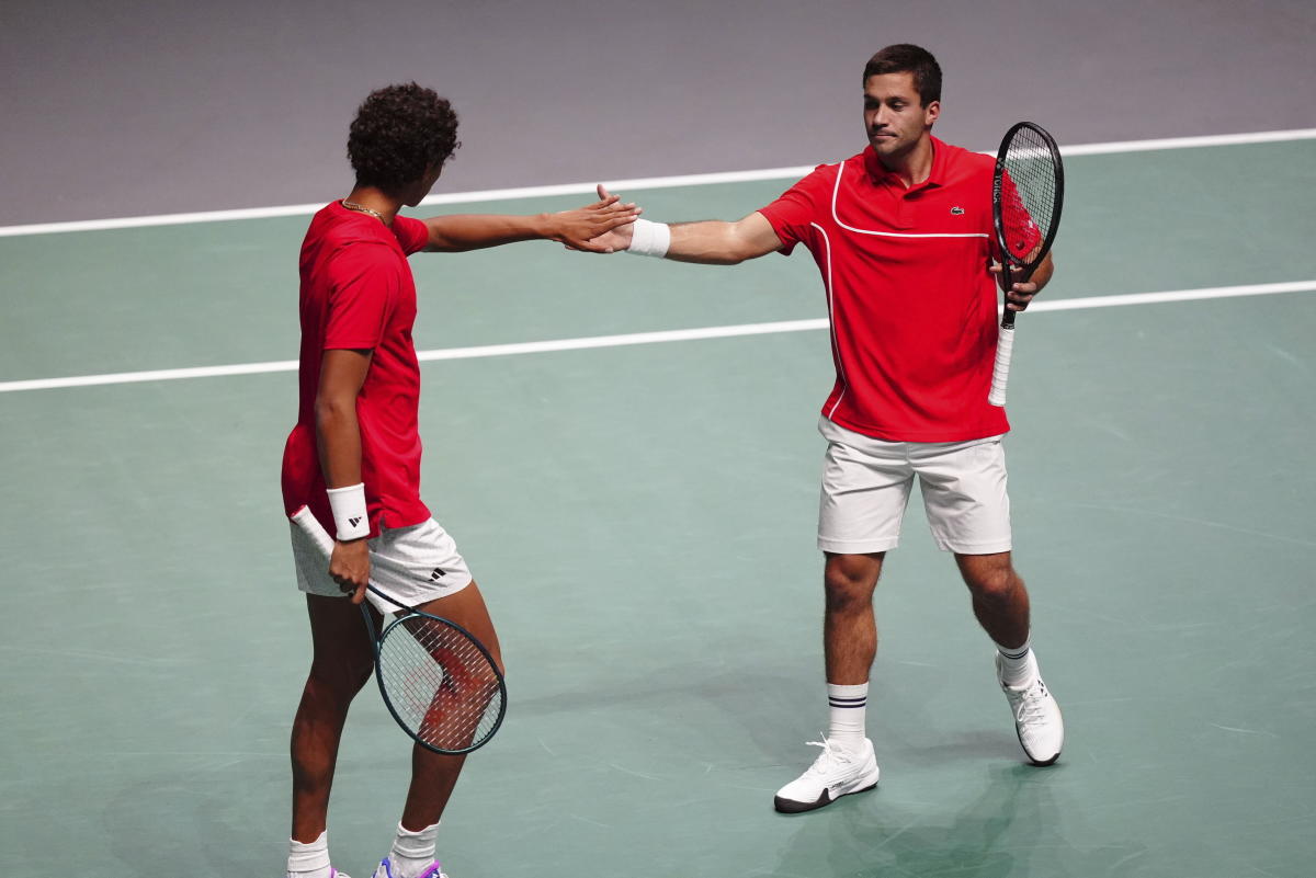 Great Britain fails to reach Davis Cup Finals last eight after losing to Canada