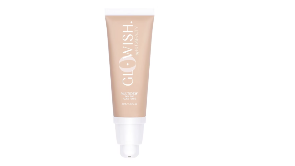 Glowish multidew vegan skin tint foundation ( base de maquillaje). (Foto: Sephora)