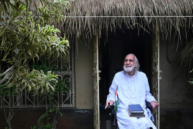 More than 40 years after inspiring a best-selling novel, 86-year-old ascetic Gaston Dayanand is still working for India's "poorest"