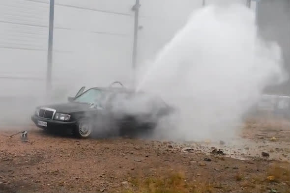 Mercedes 190 destroyed by pressure washer