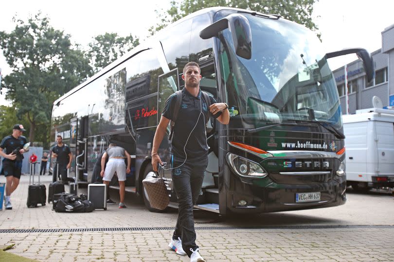 Kevin Mirallas prior to the pre-season friendly match between <a class="link " href="https://sports.yahoo.com/soccer/teams/bremen/" data-i13n="sec:content-canvas;subsec:anchor_text;elm:context_link" data-ylk="slk:SV Werder Bremen;sec:content-canvas;subsec:anchor_text;elm:context_link;itc:0">SV Werder Bremen</a> and FC <a class="link " href="https://sports.yahoo.com/soccer/teams/everton/" data-i13n="sec:content-canvas;subsec:anchor_text;elm:context_link" data-ylk="slk:Everton;sec:content-canvas;subsec:anchor_text;elm:context_link;itc:0">Everton</a> at Wohninvest Weserstadion on August 03, 2019 -Credit:Photo by Cathrin Mueller/Getty Images