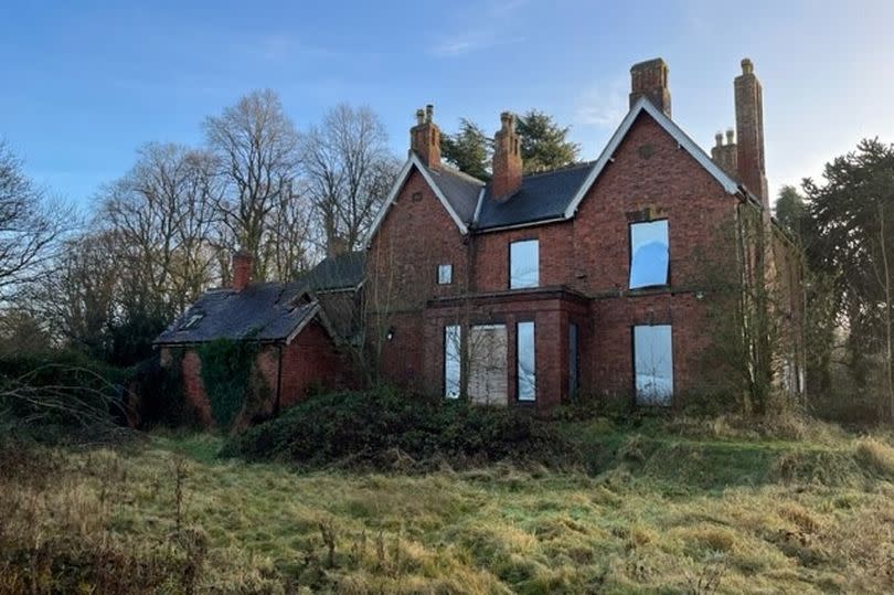 Highfield House in Ibstock