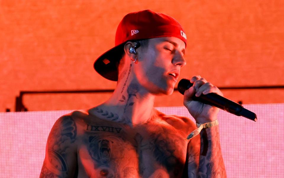 Bieber on stage at Coachella 2022 (Getty Images for Coachella)