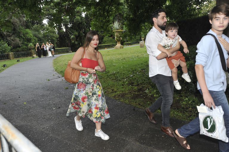 La actriz y panelista Angie Balbiani también asistió al Palacio Sans Souci, en donde hubo un festejo para 300 invitados que incluyó cena y shows en vivo 