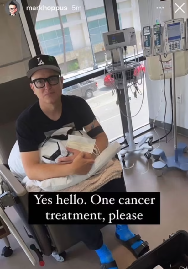 blink 182 mark hoppus in hospital chemotherapy