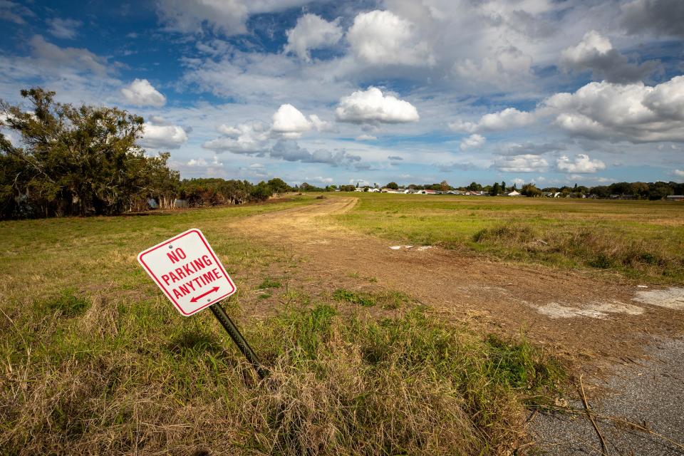 Land for the future Carlton Arms development near Lake Dexter in Winter Haven Fl. Wednesday January 13 ,  2021.  

ERNST PETERS/ THE LEDGER