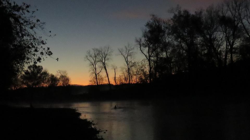 Daybreak arrives at our Muskingum River campsite.