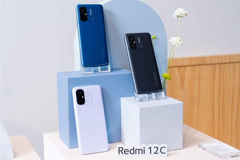 Redmi 12C搭載聯發科Helio G85處理器，提供最高達4GB + 3GB的可擴展記憶體，以應付想嘗試新遊戲的即時需求或有效提升啟動App速度。