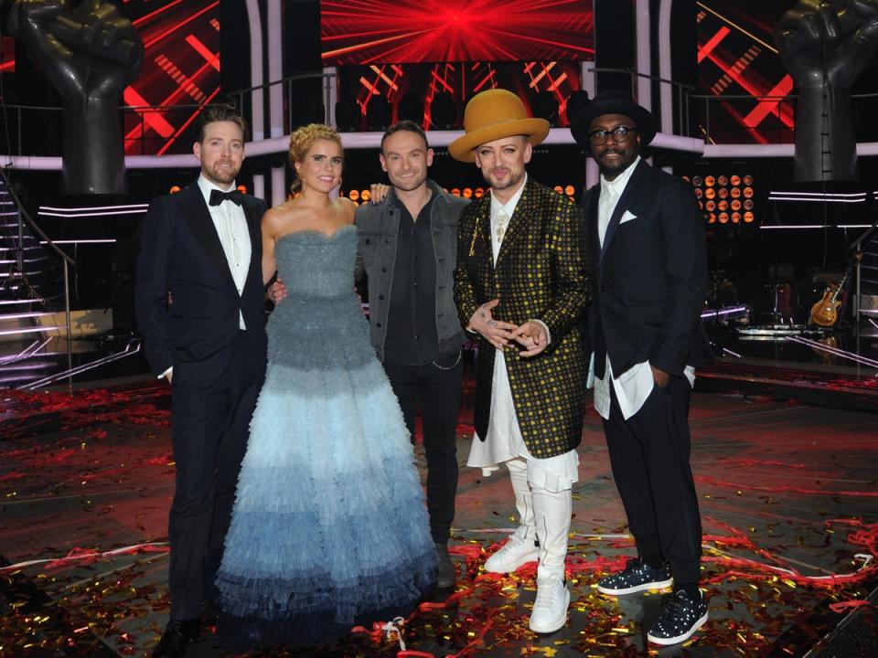 L-R: Ricky Wilson, Paloma Faith, Kevin Simm, Boy George and Will.i.am pose together at The Voice Live Final, after Simm won the 2016 season (Getty Images)