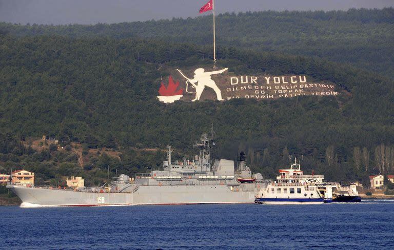El ejército de Ucrania dijo hoy que hundió el barco de desembarco ruso Caesar Kunikov en el Mar Negro utilizando drones