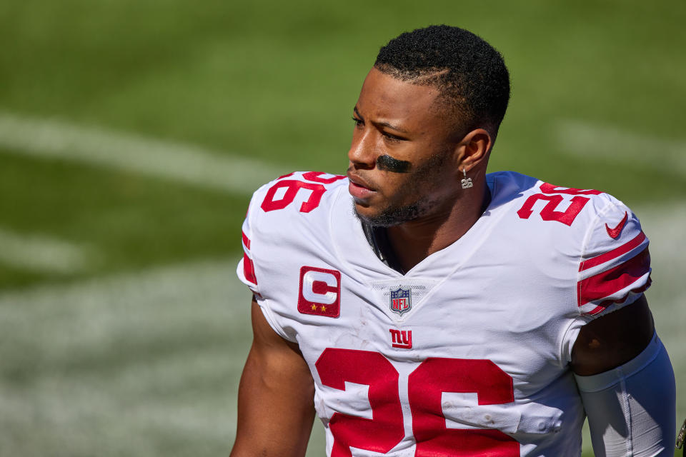 New York Giants running back Saquon Barkley (26) looks on in action during a game between the Chicago Bears and the New York Giants on September 20, 2020 at Soldier Field in Chicago, IL. (Photo by Robin Alam/Icon Sportswire via Getty Images)