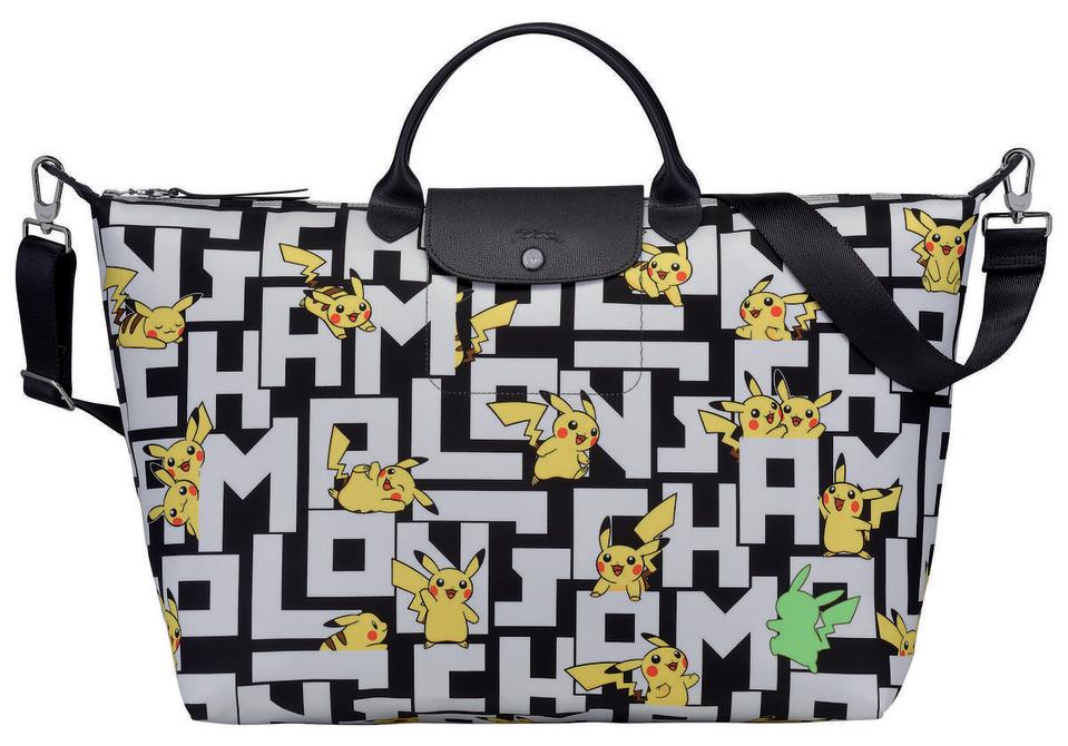 LONGCHAMP x Pokémon聯名系列Le Pliage尼龍旅行袋。NT$12,000（LONGCHAMP提供）