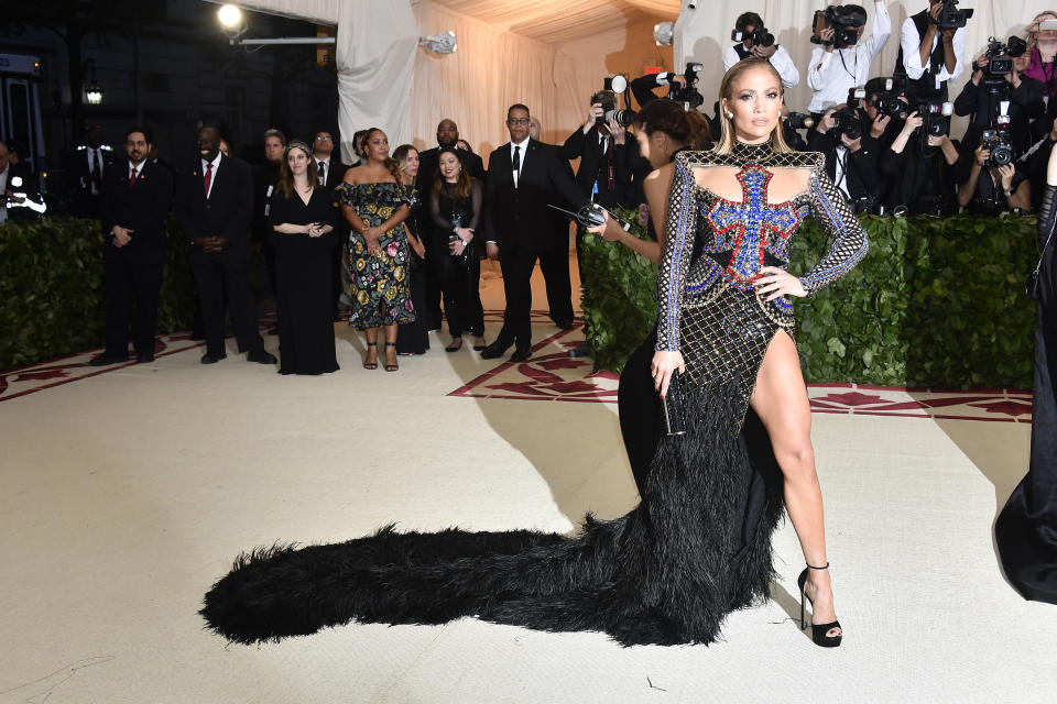 <p>Jennifer López lució majestuosa en la Met Gala en Nueva York/Getty Images </p>