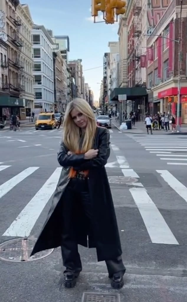 Avril Lavigne Recreates Her Most Iconic Album Cover