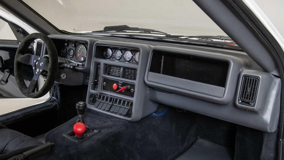 經過大幅現代化改造的稀有1986 Ford RS200正在出售 