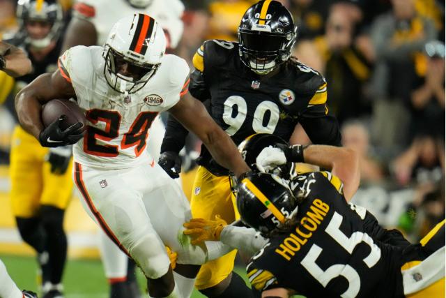 Nick Chubb knee: Former Georgia RB suffers gruesome injury in Browns' game  vs. Steelers - Yahoo Sports