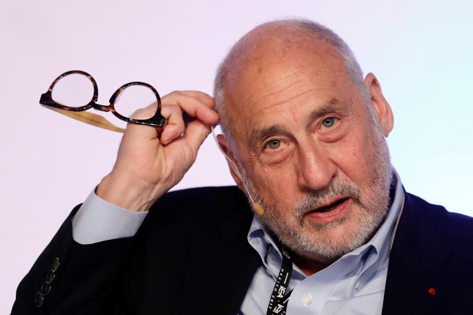 Nobel Prize-winning economist Joseph Stiglitz gestures during the World Congress of the Institute of Economic Affairs (IEA) in Mexico City, Mexico, June 19, 2017. REUTERS/Edgard Garrido