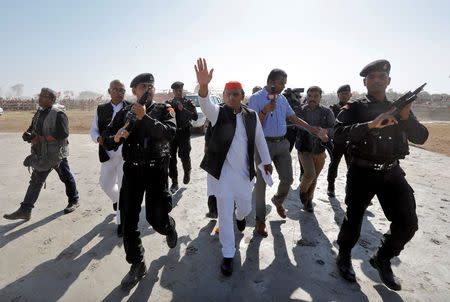 Akhilesh Yadav, Chief Minister of the northern state of Uttar Pradesh and Samajwadi Party (SP) President, waves to his supporters as he arrives for an election campaign rally in Jaunpur, India March 6, 2017. REUTERS/Pawan Kumar