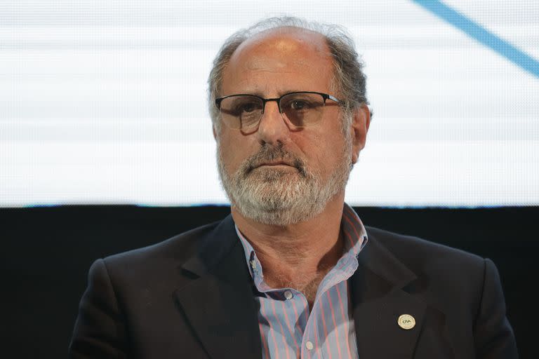 Jorge Chemes, presidente de Confederaciones Rurales Argentinas: “Nosotros pedimos abran las exportaciones de carne sin límites ni restricciones y la cadena cárnica se compromete a dejar en el mercado interno los cortes parrilleros”