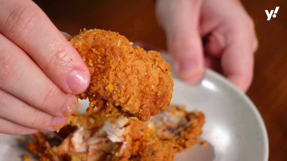 Real Salted Egg Fried Chicken by Texas Chicken (Photo: Bruce Lim)