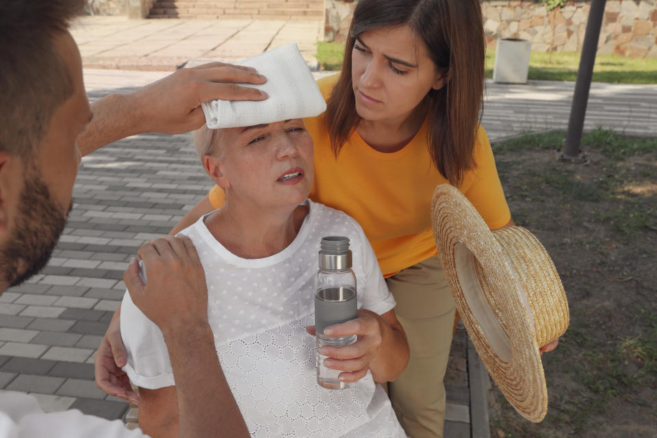 Experts say it's important to conduct health checks on older adults on very hot days. (Photo via Getty Images)