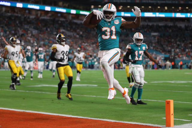 Winners, losers from Dolphins' win vs. Steelers