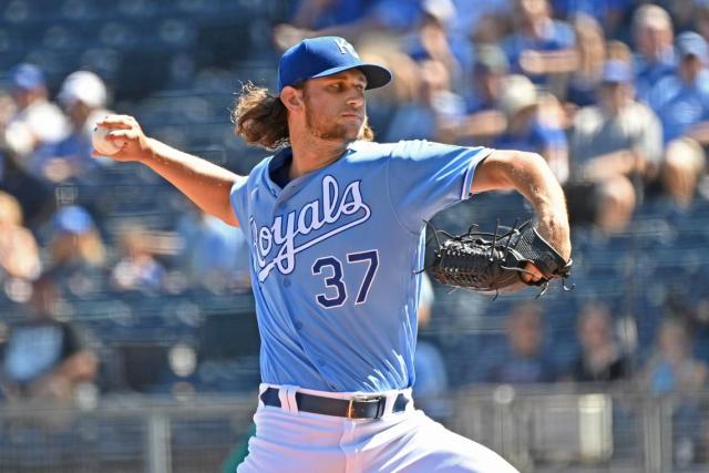 Jackson Kowar's Kansas City Royals debut lasts 2/3 of inning