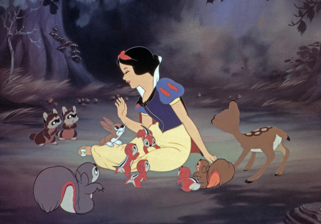 Disney Fans Shocked To Discover Seven Dwarfs Don't Sing 'It's Off