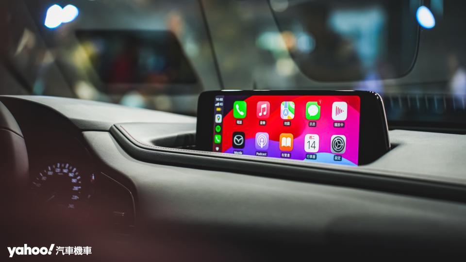 新增無線Apple CarPlay、無線充電裝置，中央螢幕升級至10.25吋。