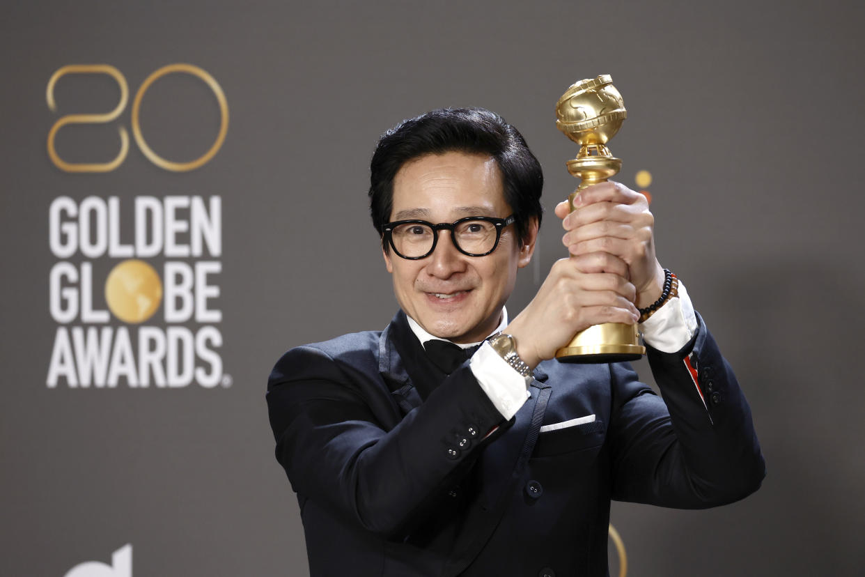 Ke Huy Quan ganó el Globo de Oro como mejor actor de reparto por 'Everything Everywhere All at Once'. (Photo by Frazer Harrison/WireImage)