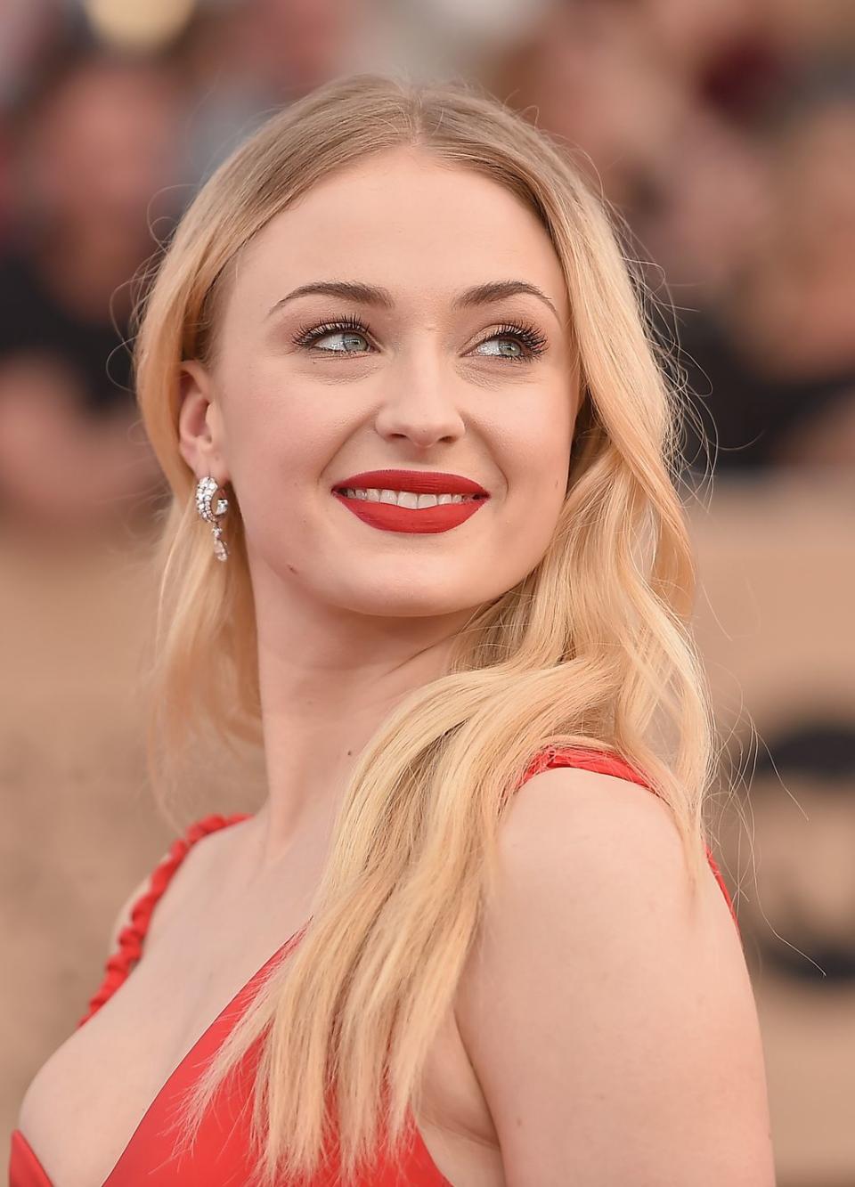 sophie turner blonde