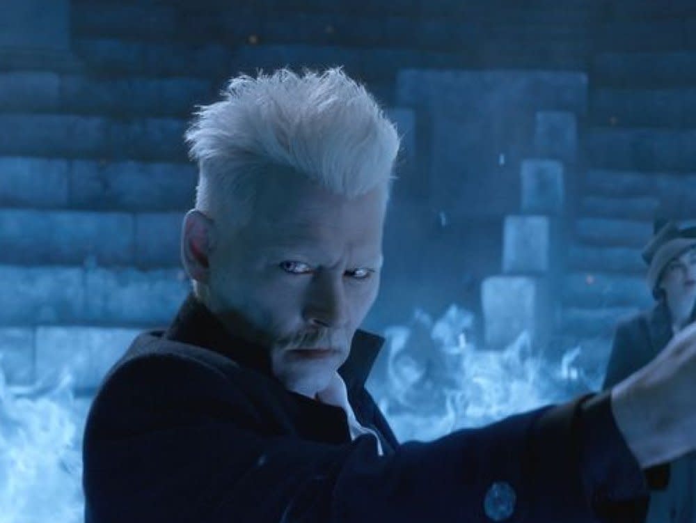 "Phantastische Tierwesen 2: Grindelwalds Verbrechen": Der dunkle Magier Gellert Grindelwald (Johnny Depp) sucht Verbündete. (Bild: 2018 Warner Bros. Entertainment)