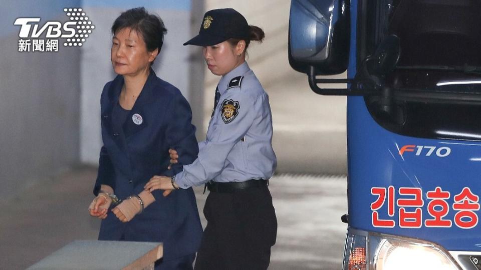 朴槿惠2017年10月出庭。（圖／達志影像美聯社）