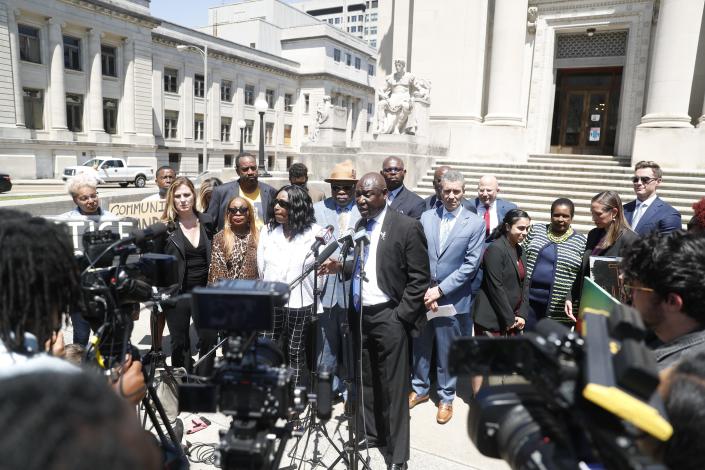 Attorneys Ben Crump and Antonio Romanucci announce they are filing what they call a “landmark” $550 million lawsuit for the death of Tyre Nichols at the hands of the Memphis Police Department.RowVaughn Wells, mother, and Rodney Wells, stepfather, stand next to Mr. Crump.The press conference was held outside of the Shelby County Circuit Court in downtown Memphis on April 19, 2023. 