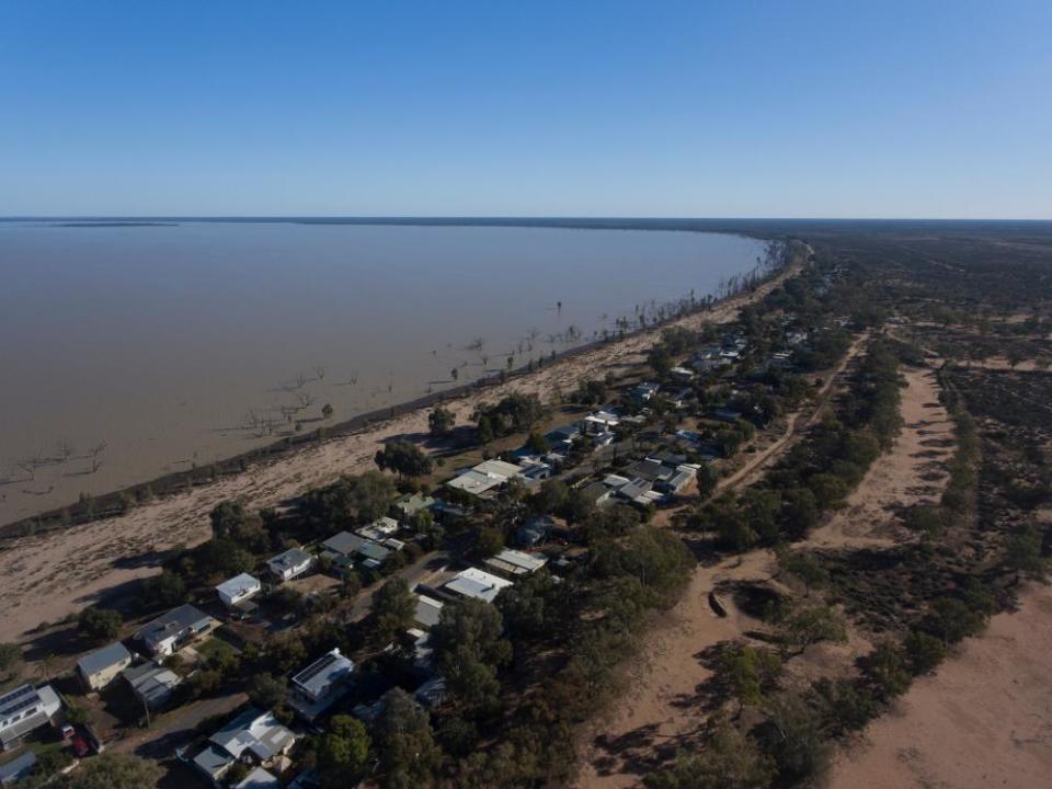 A paper in the scientific journal Ecology and Society is critical of plans for the Menindee Lakes.