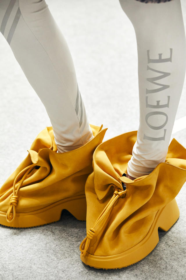 When nature and technology converge: Loewe's spring/summer 2023 menswe –  staiy.