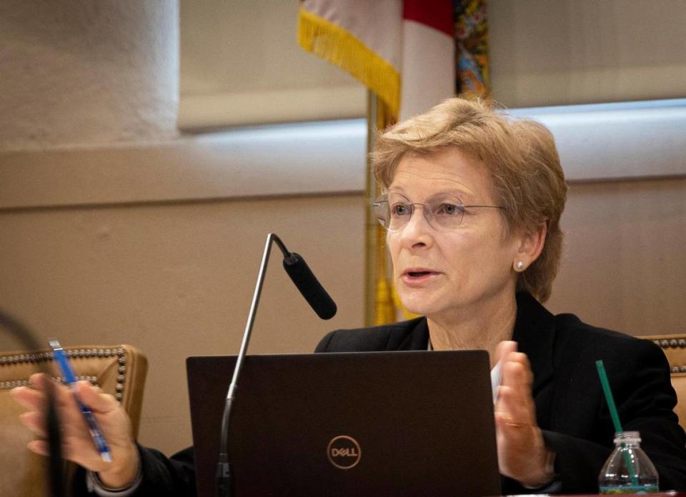 Vice Mayor Rhonda Anderson speaks during a Coral Gables City Commission meeting on Tuesday, Nov. 14, 2023, at City Hall in Coral Gables. Alie Skowronski/askowronski@miamiherald.com