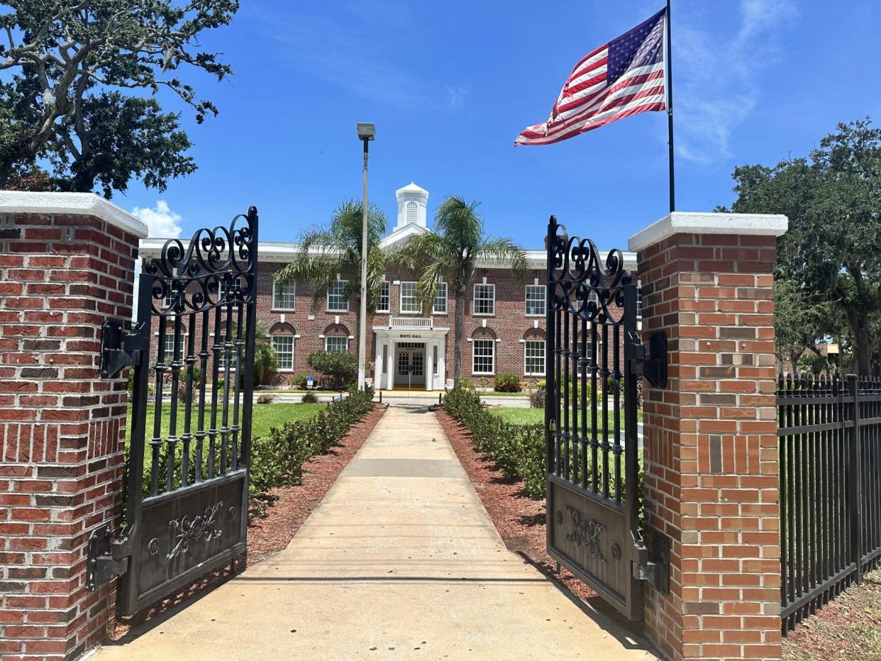 White Hall, built in 1915 on the campus of Bethune-Cookman University in Daytona Beach, is on the National Register of Historic Places. The structure, at 640 Mary McLeod Bethune Blvd., houses Heyn Memorial Chapel and administrative offices.