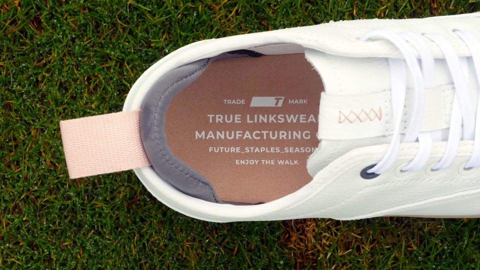 The extra heel padding on the True Linkswear FS01 golf shoe