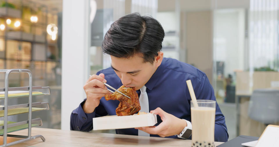 近年來物價上漲，外食開銷明顯增加。（示意圖／Getty Images）