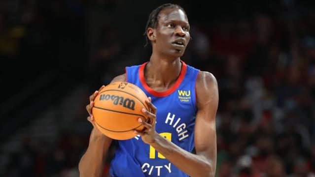 Kerstmis Gelijk Gastvrijheid Report: Pistons trading for Bol Bol, will give him more minutes