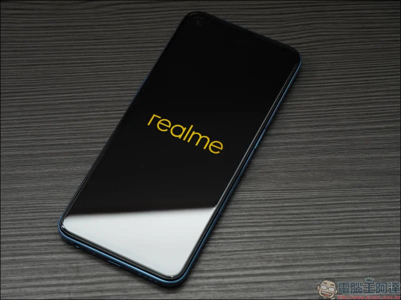 realme 8 5G 開箱動手玩｜登入 5G越級體驗！全台首搭載天璣 700 5G處理器，全新夜景濾鏡、5000mAh 大電量