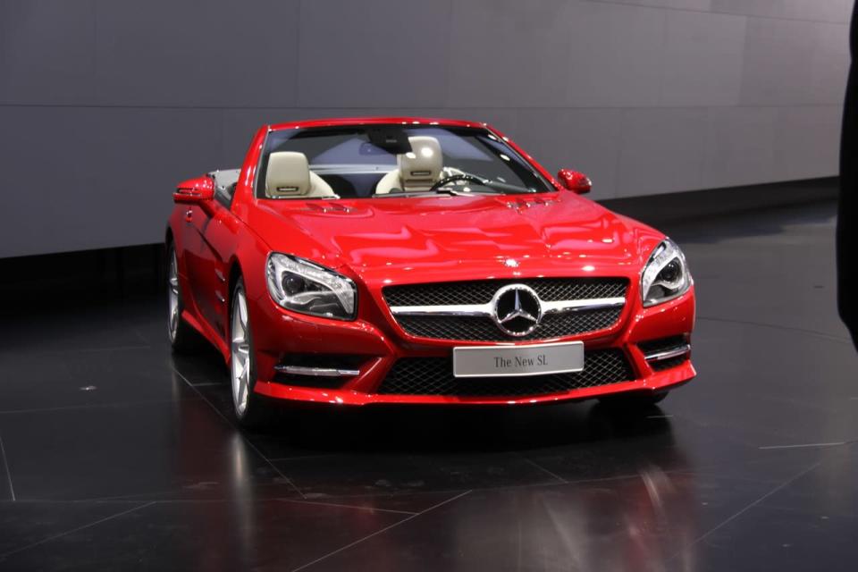 In celebration of the 60th anniversary of the SL badge, Mercedes-Benz has unveiled an all-new 2013 Mercedes-Benz SL. Visually the car takes styling cues not only from the famed 300 SL with the gaping front grill, but also from the 560 SL from the late 90s with its more slender profile. That trimmer sheet metal is accompanied by a hefty 250 lbs weight loss, thanks to an all-aluminum body. Two different powerplants will initially be offered: a 435-horsepower V-8 in the SL 500 trim and a 306-horsepower V-6 with the SL 350.