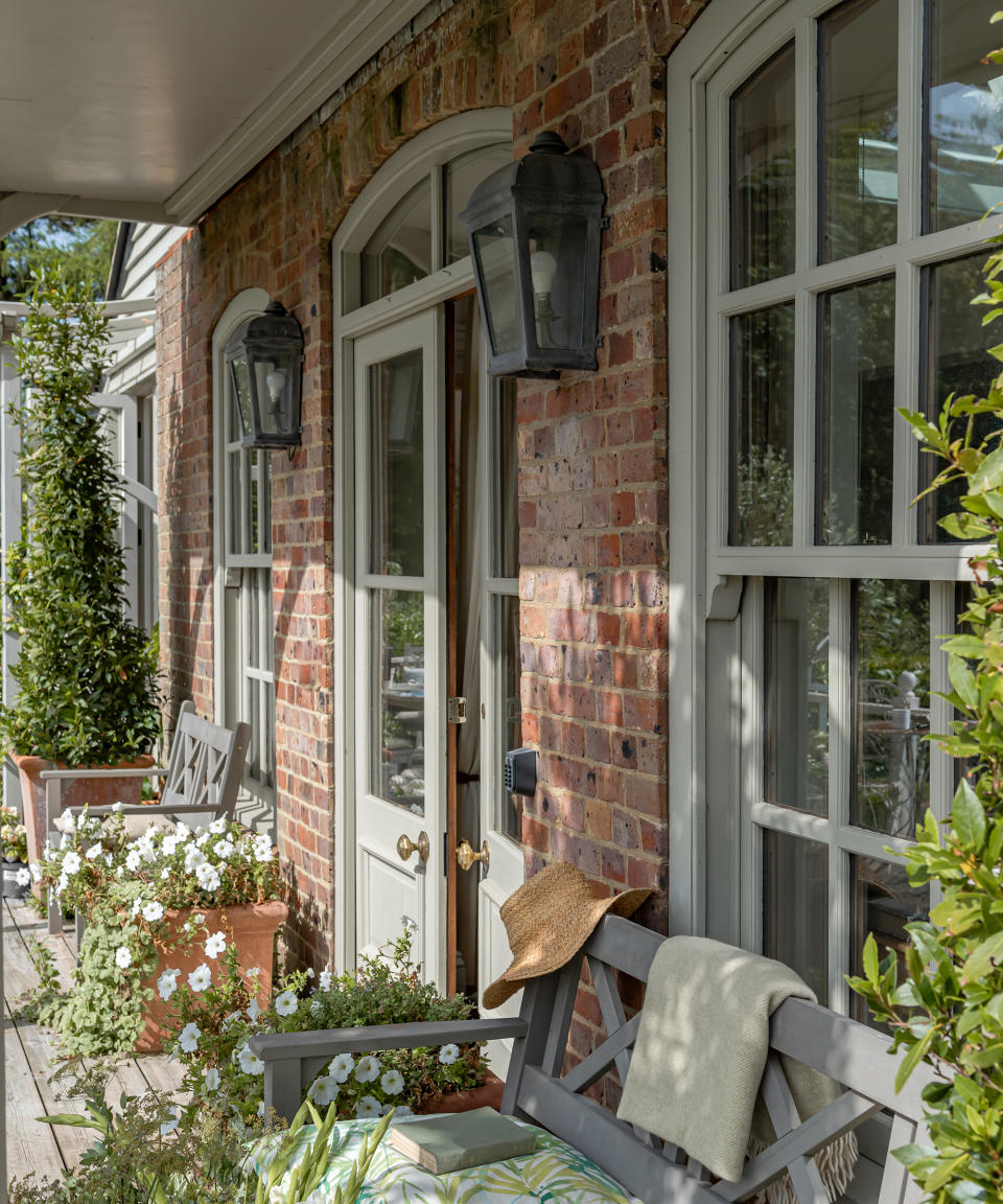 Rear veranda with Lutyens style benches