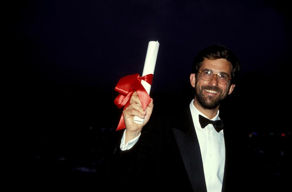 1994, Moretti premiato "miglior regista" a Cannes per il film "Caro diario" (Photo by Pool BENAINOUS/DUCLOS/Gamma-Rapho via Getty Images).